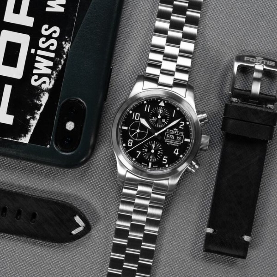 Fortis Aeromaster Steel Chronograph F4040000 - main (5)
