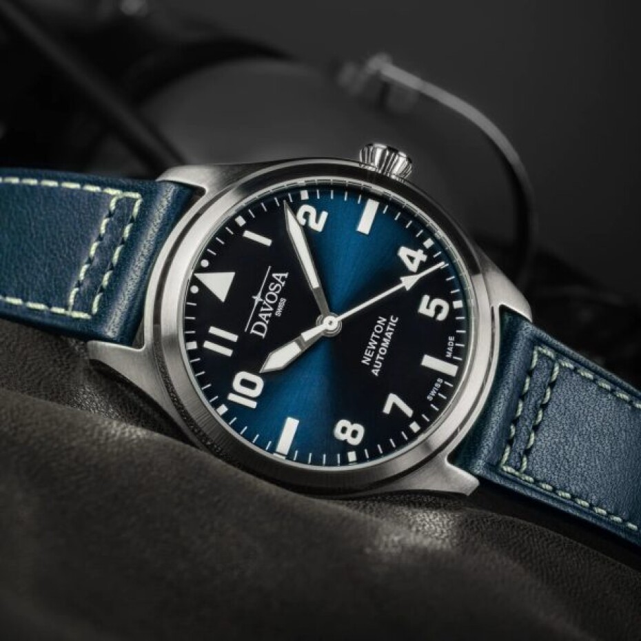 Davosa Newton Pilot Automatic 161.530.45 - main (3)