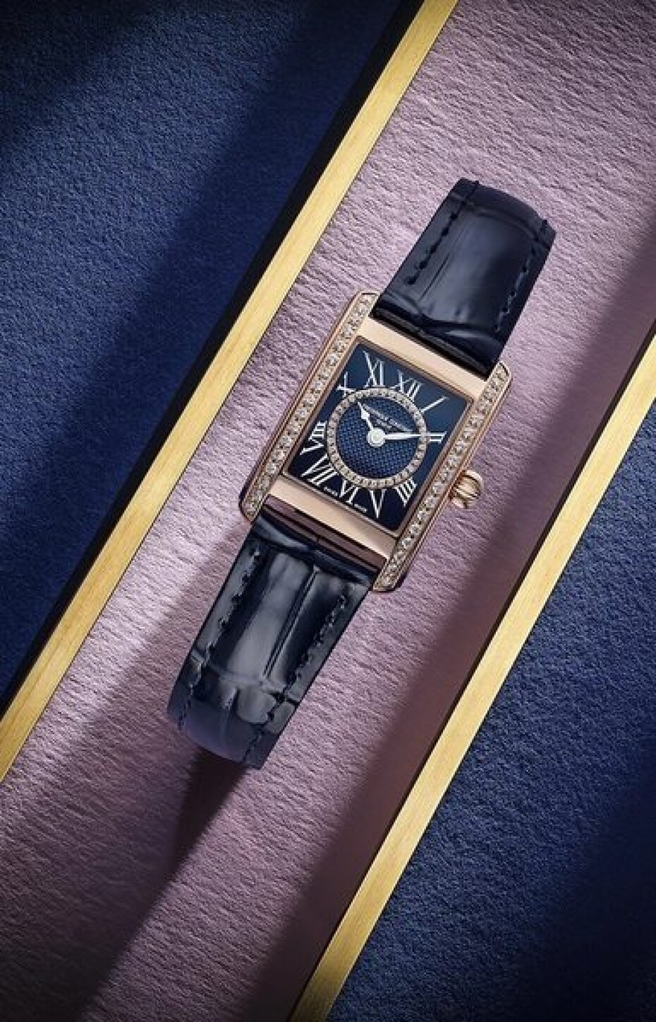 Frederique Constant Classics Carrée Ladies Quartz FC-200NMCDCD14 - main (4)