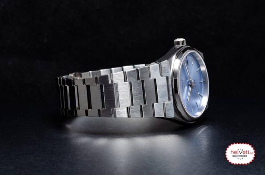 Tissot PRX 35mm T137.210.11.351.00 - main (3)