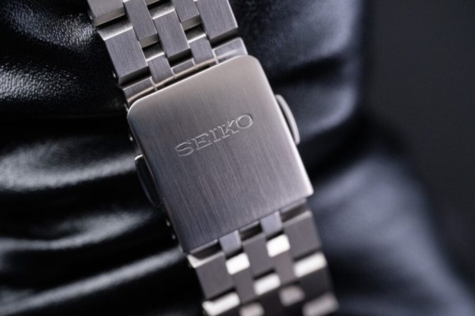 Seiko Prospex SPB411J1 Navigator Timer GMT Limited Edition - main (27)