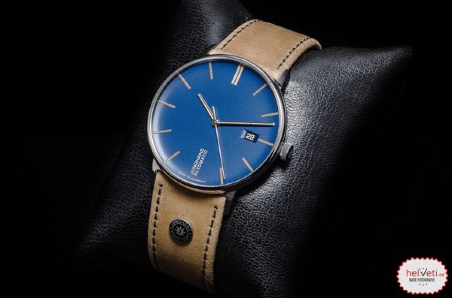 Junghans Form A 27/4239.00 - main (4)