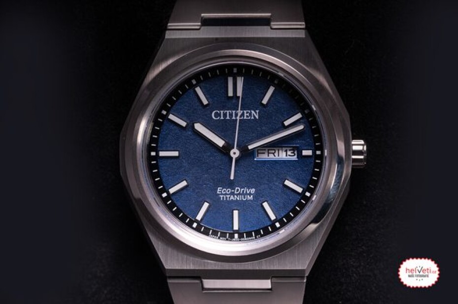 Citizen Eco-Drive Super Titanium AW0130-85LE - main (5)