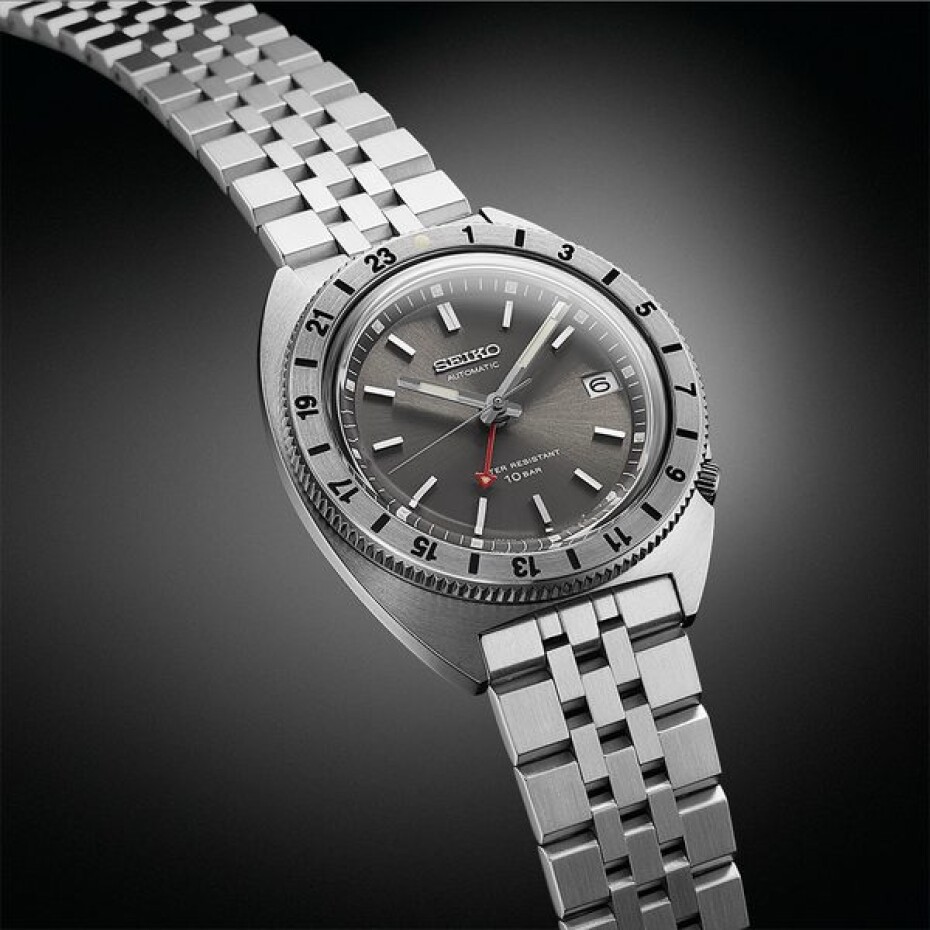 Seiko Prospex SPB411J1 Navigator Timer GMT Limited Edition - main (10)