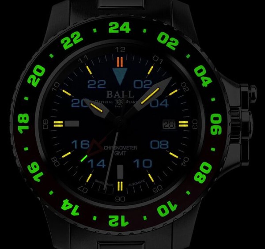 Ball Engineer Hydrocarbon AeroGMT II (42 mm) COSC DG2018C-S10C-BK - main (6)