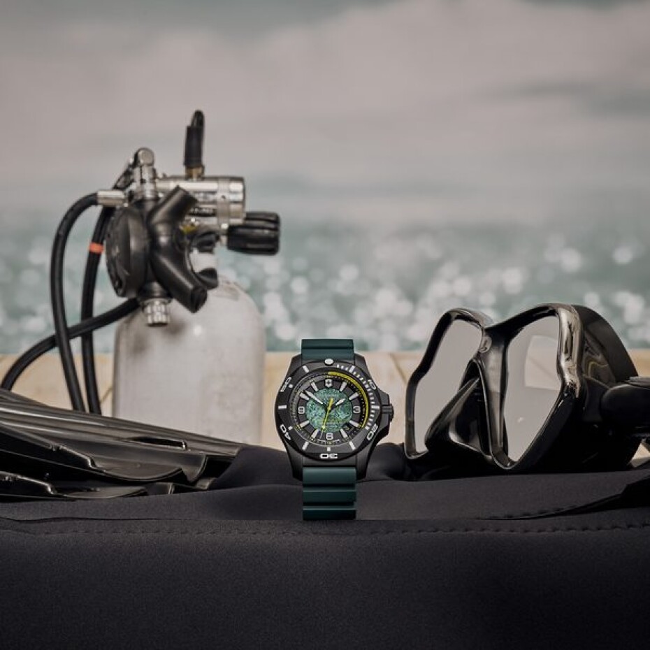 Victorinox I.N.O.X. Pro Diver Titanium 241957.1 - Limited Edition - main (10)