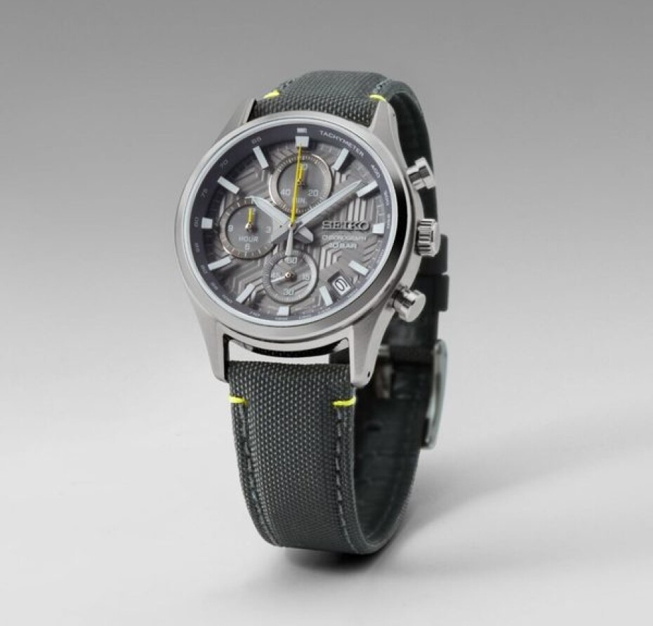 Seiko Quartz Chronograph SSB423P1 - main (1)