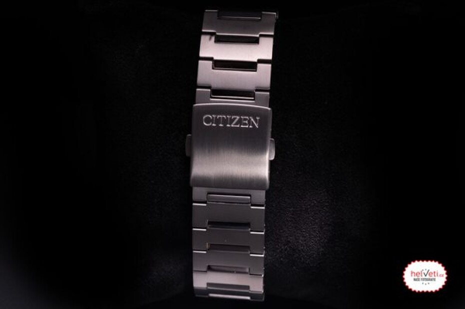 Citizen Eco-Drive Super Titanium AW0130-85ZE - main (7)