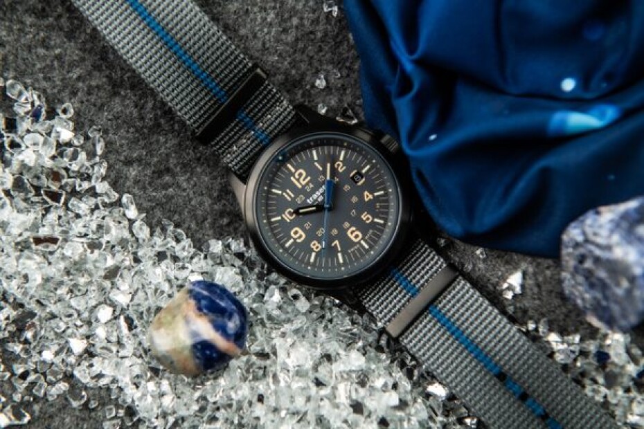 Traser P67 Officer Pro Grey Nato s pruhem - main (22)