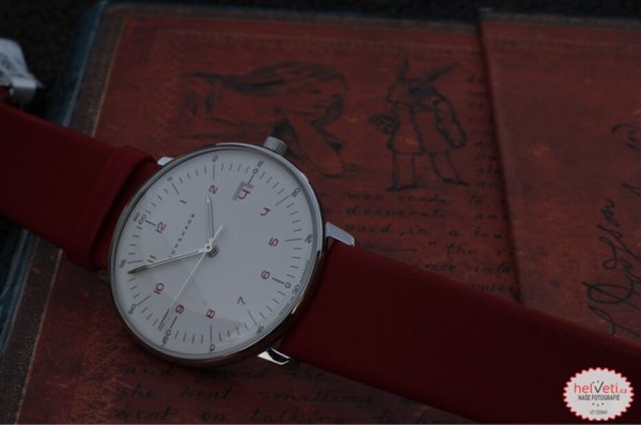 Junghans Max Bill Damen Sapphire 47/4541.02 - main (20)