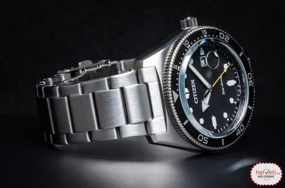 Citizen Eco-Drive Sports AW1760-81E - main (3)