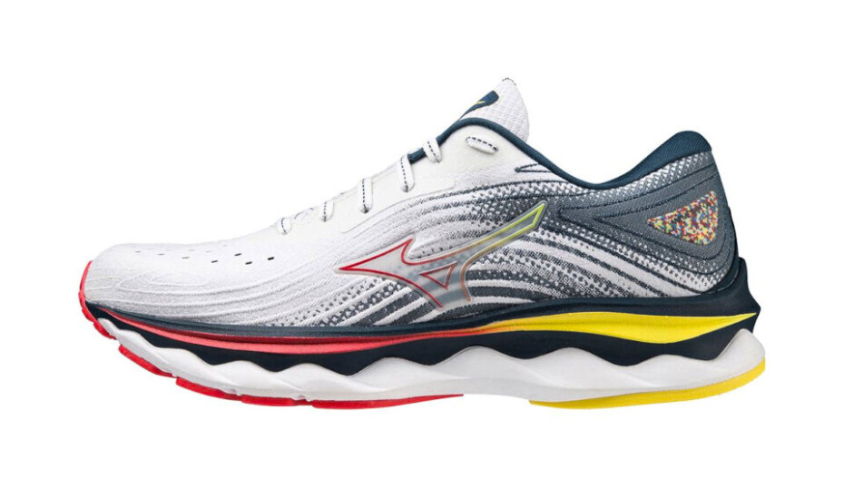Dámská běžecká obuv Mizuno  Wave Sky 6 White/Hibiscus/Buttercup  UK 4 - main (0)