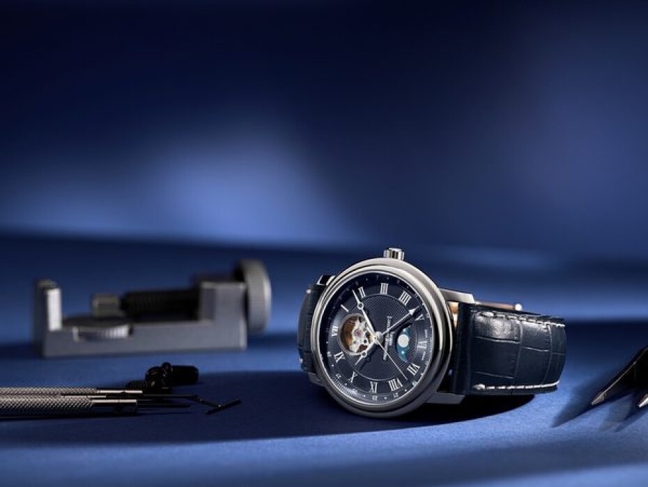 Frederique Constant Classics Heart Beat Moonphase Date Automatic FC-335MCNW4P26 - main (9)