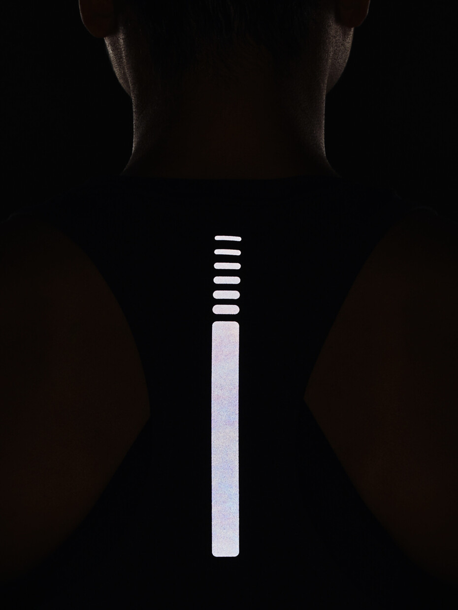 Under Armour Tílko UA Seamless Run Tank černá - main (2)