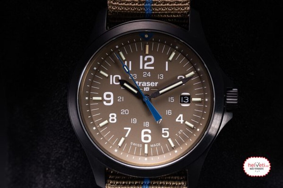Traser P67 Officer Pro Khaki Nato s pruhem - main (5)