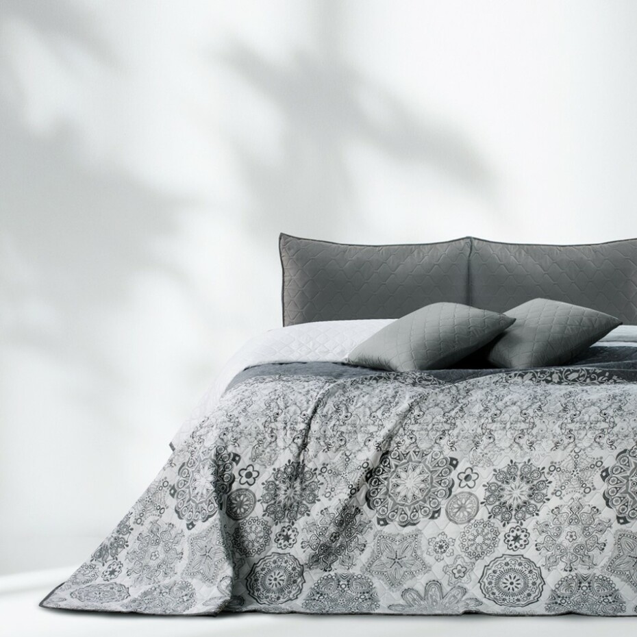 DecoKing Přehoz na postel Alhambra šedá, 170 x 210 cm - main (3)