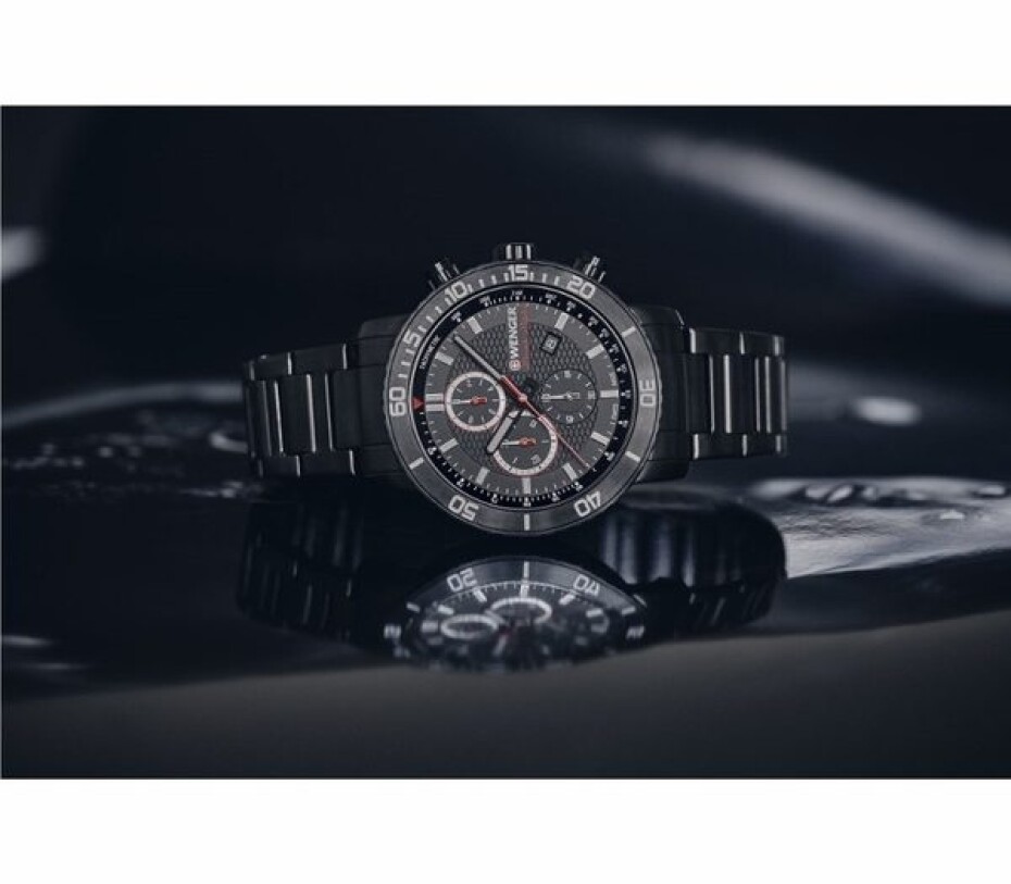 Wenger Roadster Black Night Chrono 01.1843.110 - main (2)