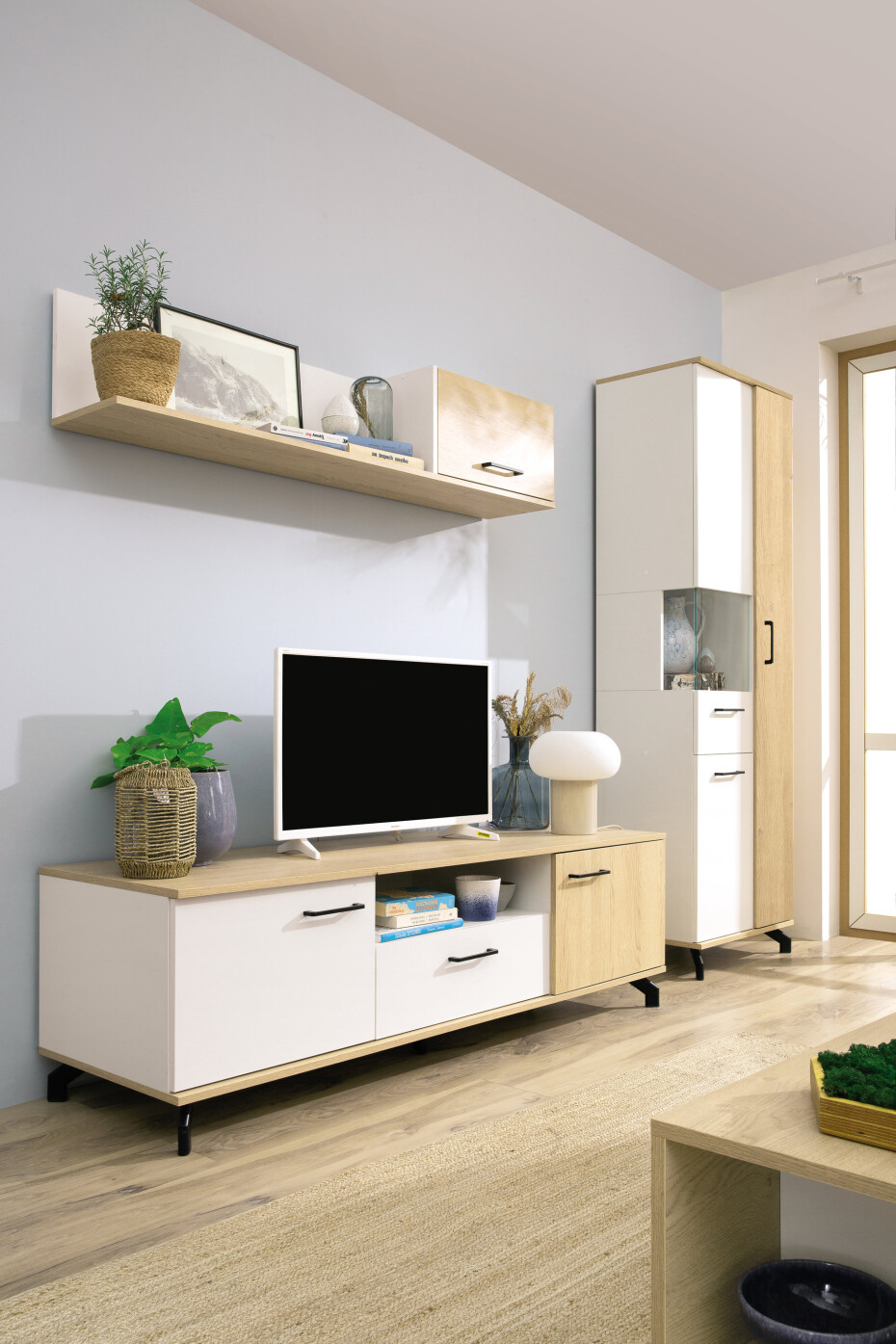 Meblar Skříň MADISON MD1 Barva: Černá - main (4)