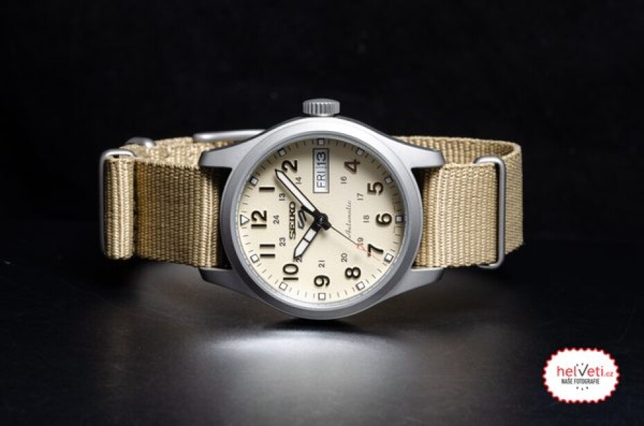 Seiko 5 Sports Automatic SRPJ83K1 - main (1)