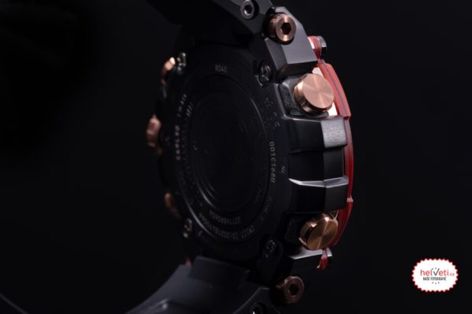 Casio MT-G MTG-B3000FR-1AER 40th Anniversary Flare Red - main (7)