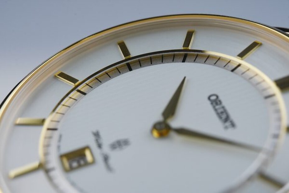 Orient Contemporary Quartz FGW01001W - main (2)