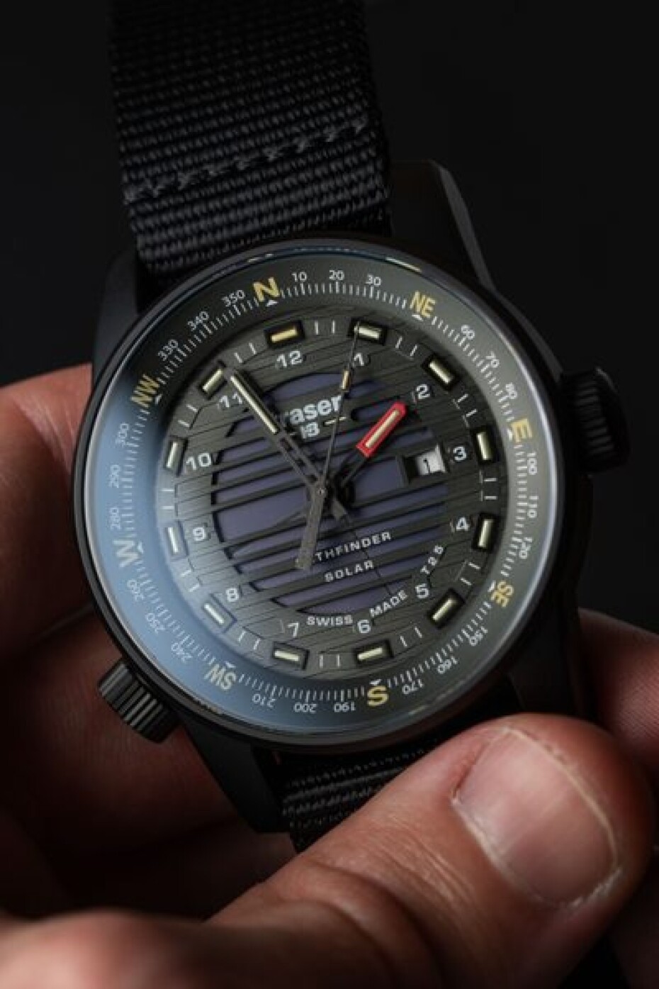 Traser P68 Pathfinder Solar Black Černé Nato - main (5)