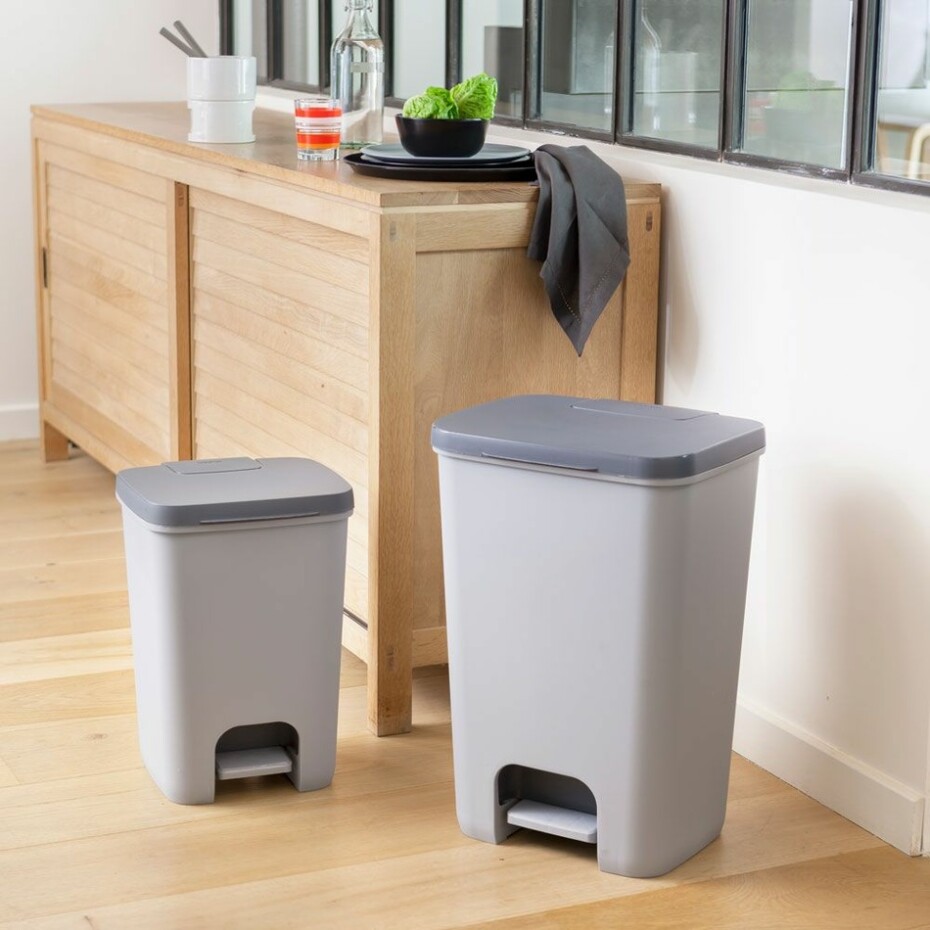 Curver Odpadkový koš Essentials 40 l, šedá - main (1)