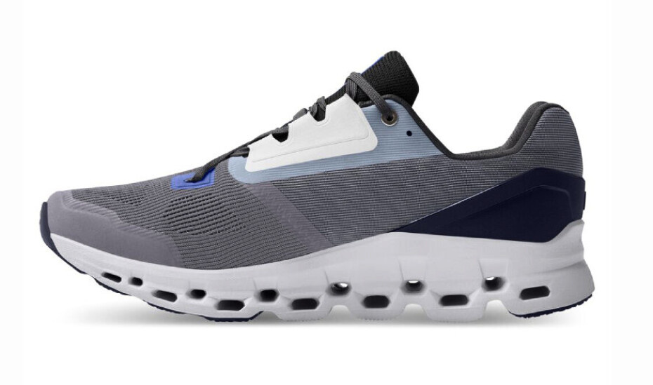 On Running Cloudstratus 2 Fossil/Midnight - main (1)
