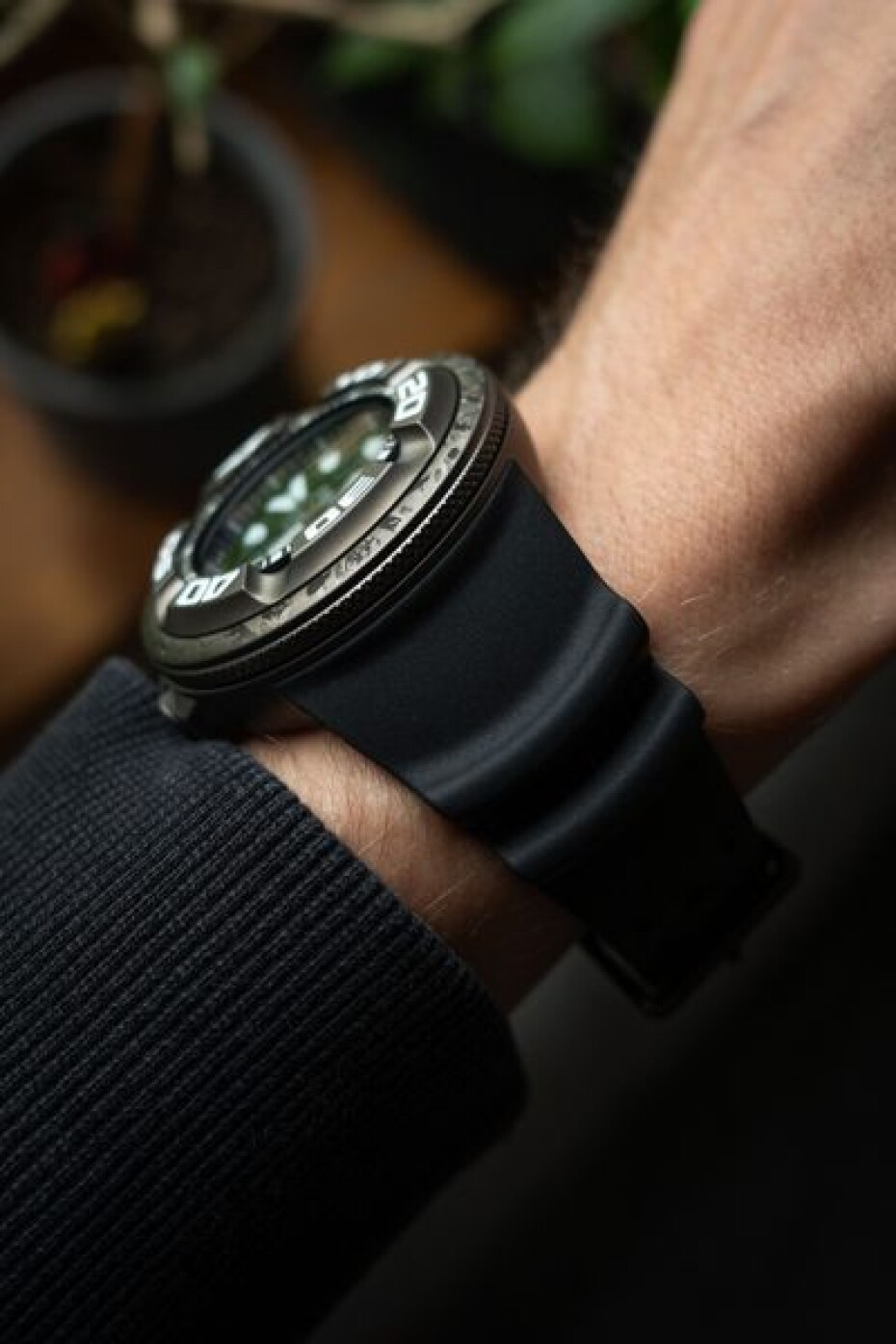 Citizen Promaster Marine Divers Godzilla Eco-Drive Limited Edition BJ8056-01E - main (4)