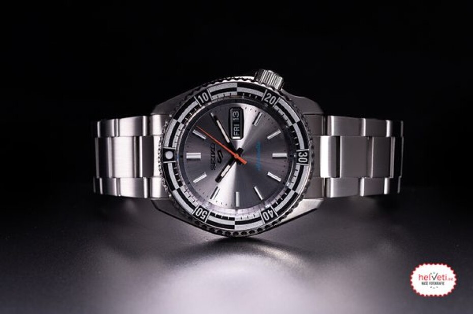 Seiko 5 SKX Sports Style SRPK09K1 55th Anniversary Retro Colour Collection - main (1)