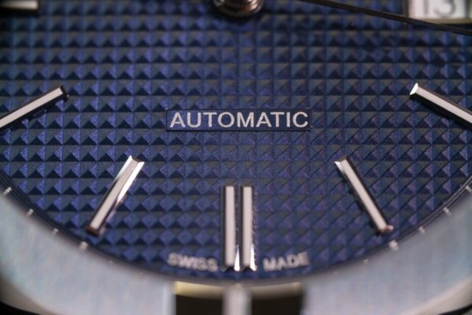 Maurice Lacroix Aikon Automatic AI6008-SS002-430-1 - main (19)