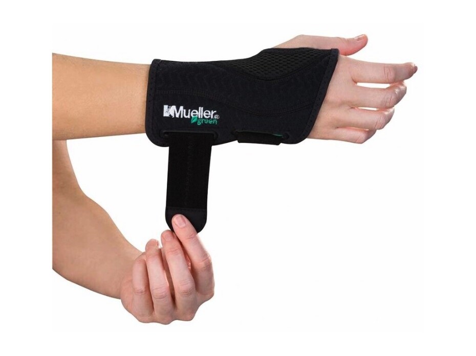 Mueller Ortéza na zápěstí Fitted Wrist Brace S/M Levá - main (0)