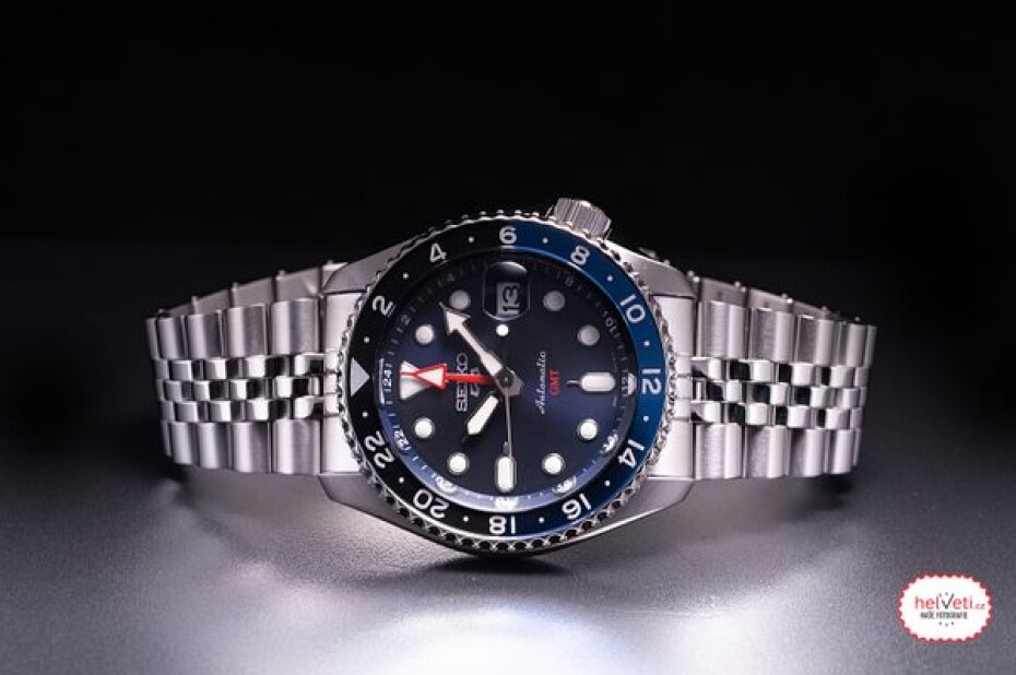 Seiko 5 Sports GMT Series SSK003K1 - main (1)