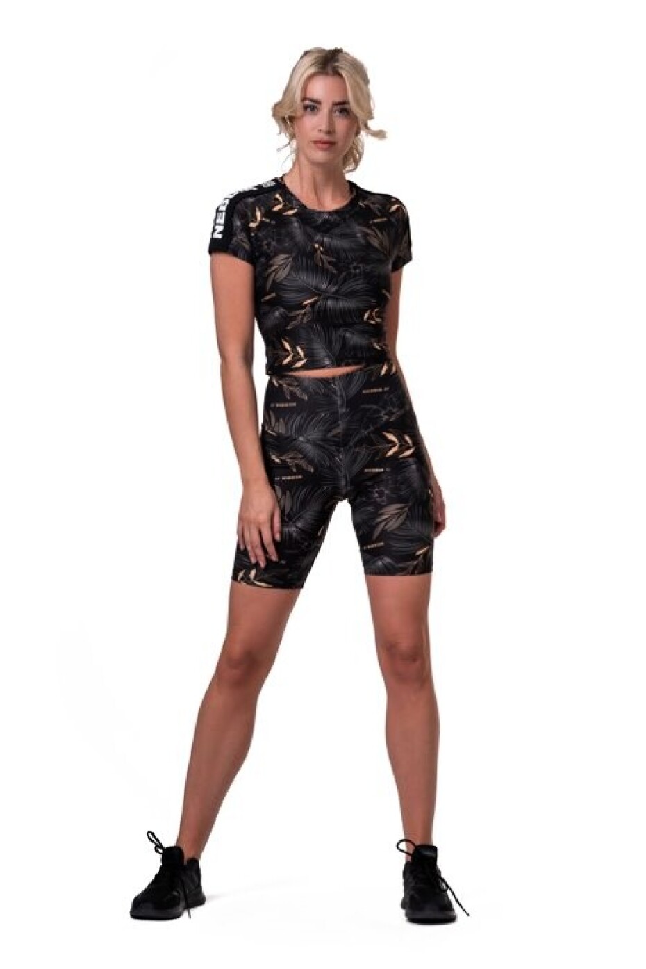 Nebbia Crop top Active 568 volcanic black - main (6)