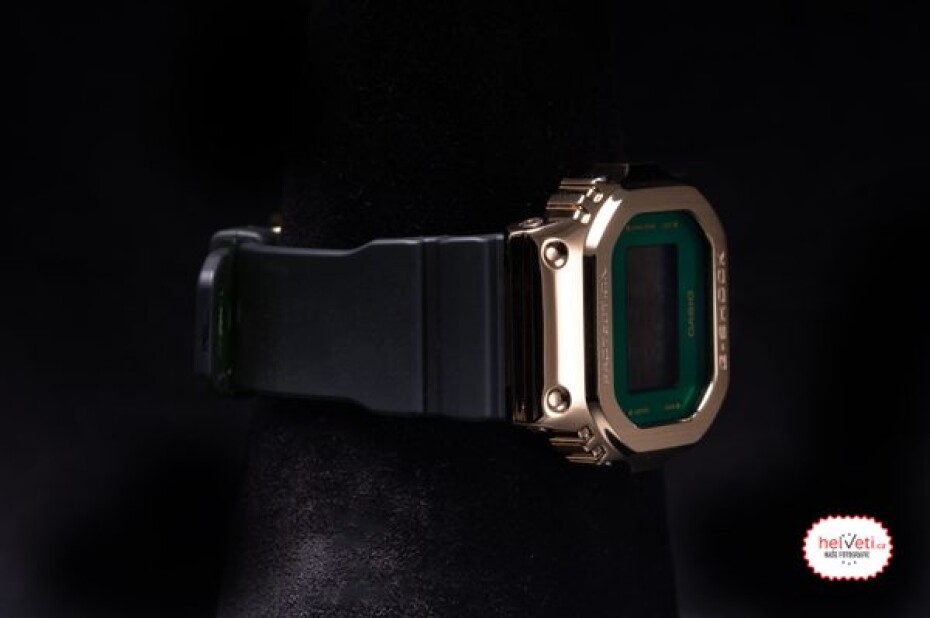 Casio G-Shock GM-5600CL-3ER Emerald Gold - main (3)