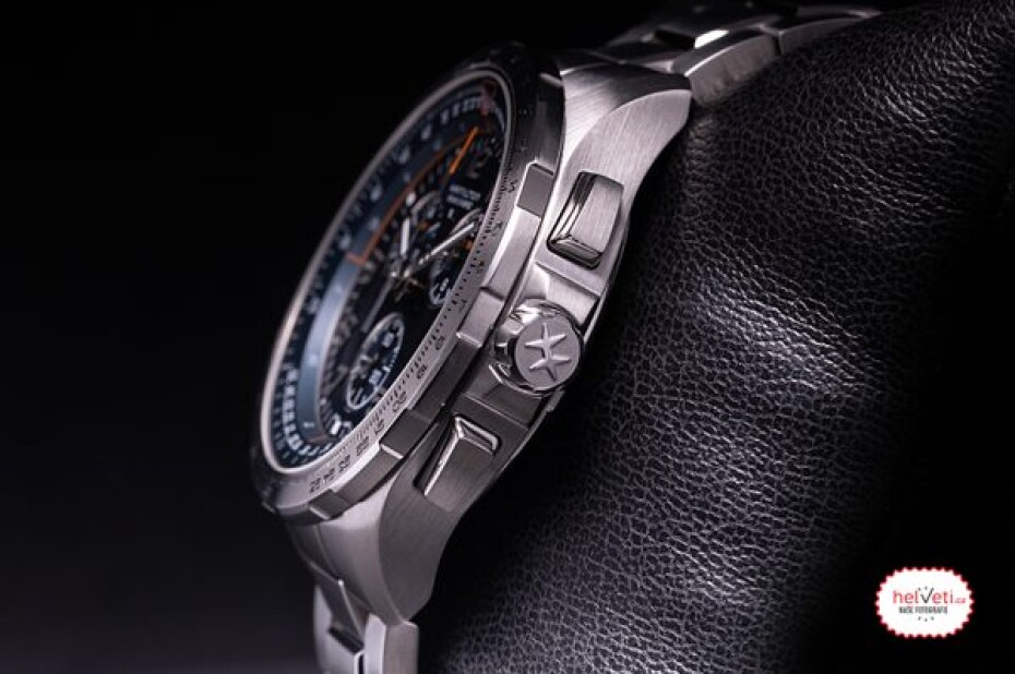 Hamilton Khaki Aviation X-Wind GMT Chrono Quartz H77922141 - main (7)