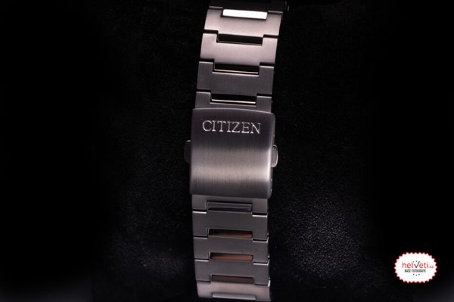 Citizen Super Titanium Automatic Small Seconds NJ0180-80M - main (16)