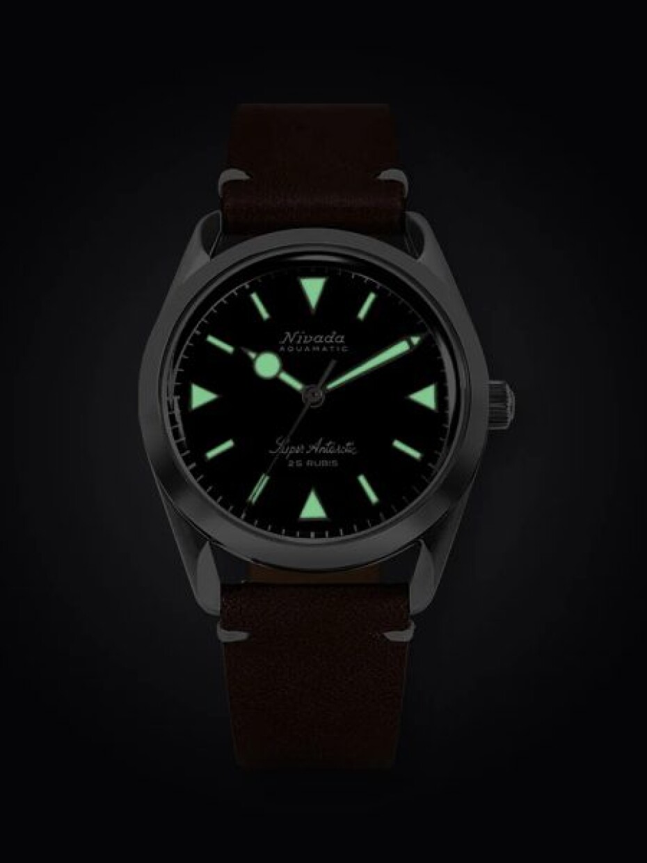 Nivada Grenchen Super Antarctic 35 mm - Black Beige Luminova - Rubber Tropic - main (10)