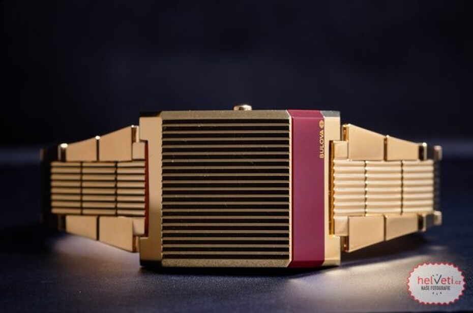Bulova Computron 97C110 Special Edition - main (12)