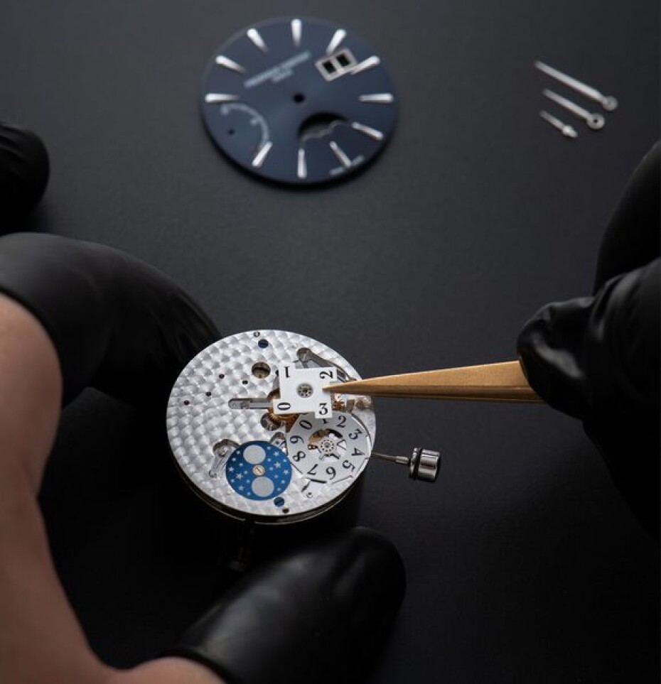 Frederique Constant Manufacture Classic Moonphase Power Reserve Big Date Automatic Limited Edition FC-735G3H9 - main (4)