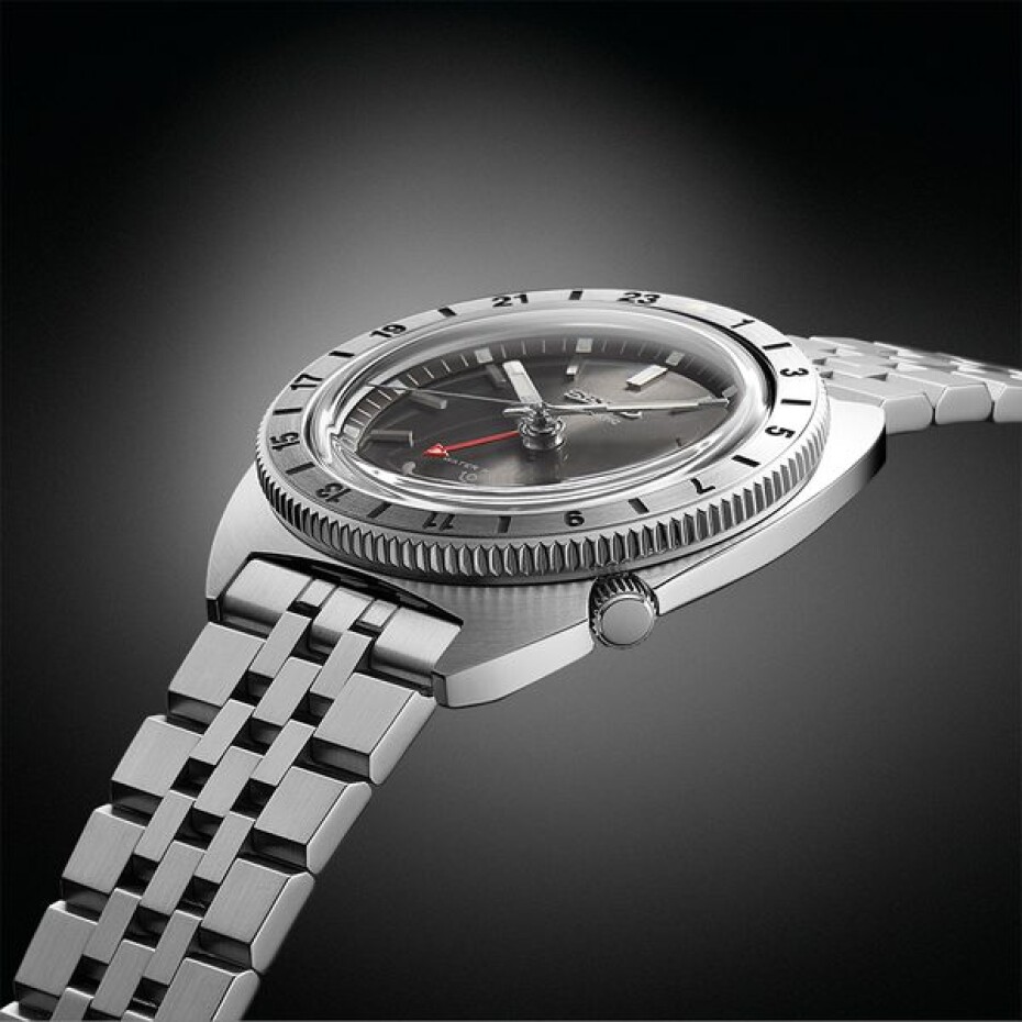 Seiko Prospex SPB411J1 Navigator Timer GMT Limited Edition - main (11)