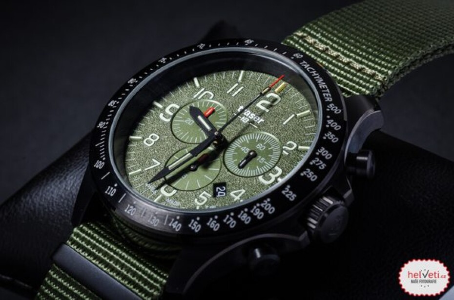 Traser P67 Officer Pro Chronograph Green Nato - main (9)