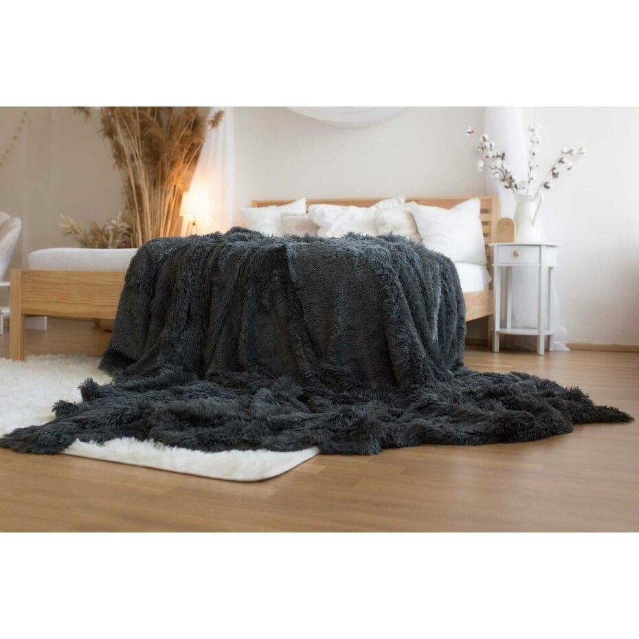 Jerry Fabrics Deka s dlouhým vlasem Riccia tm. šedá, 230 x 200 cm - main (3)