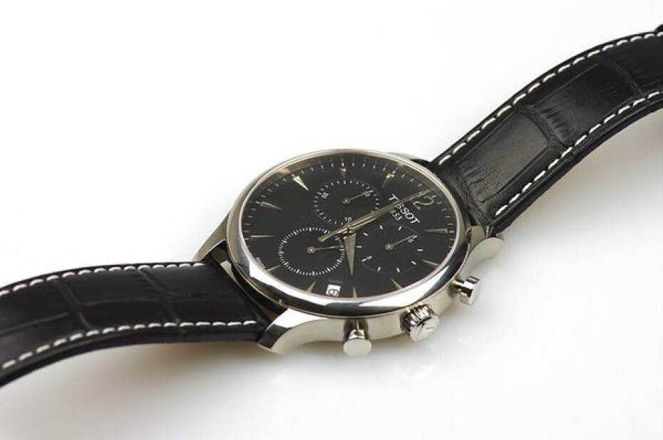 Tissot Tradition Quartz T063.617.16.057.00 - main (4)