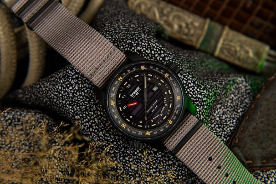 Traser P68 Pathfinder Solar Black Šedé Nato - main (3)