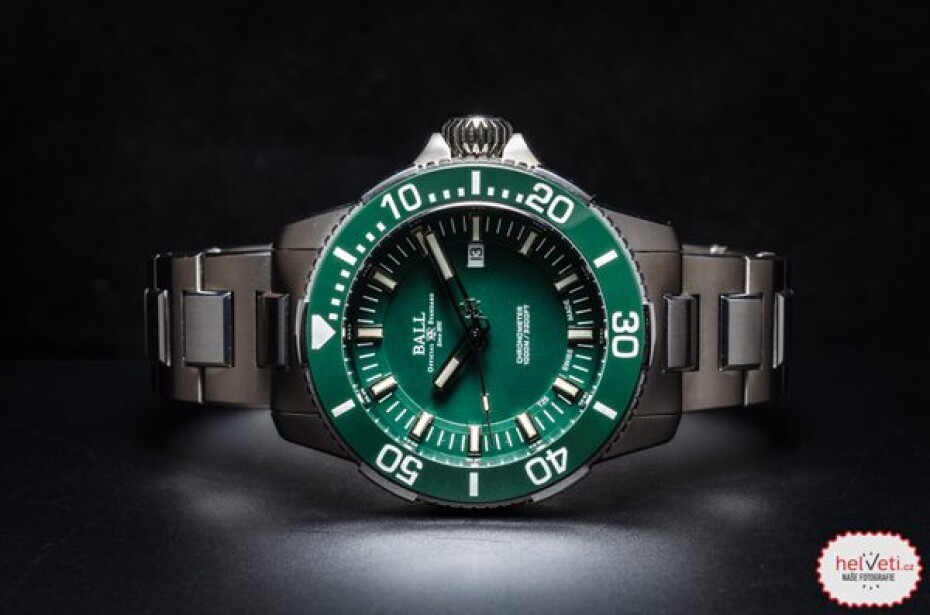 Ball Engineer Hydrocarbon DeepQUEST Ceramic COSC DM3002A-S4CJ-GR - main (1)