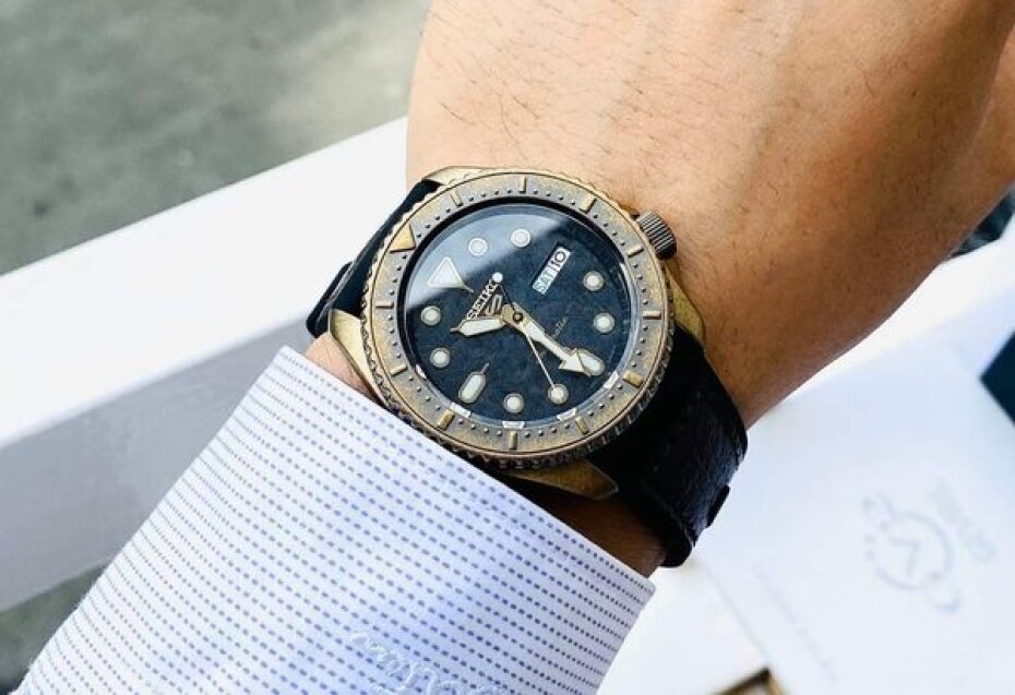Seiko 5 Sports SRPE80K1 - main (7)