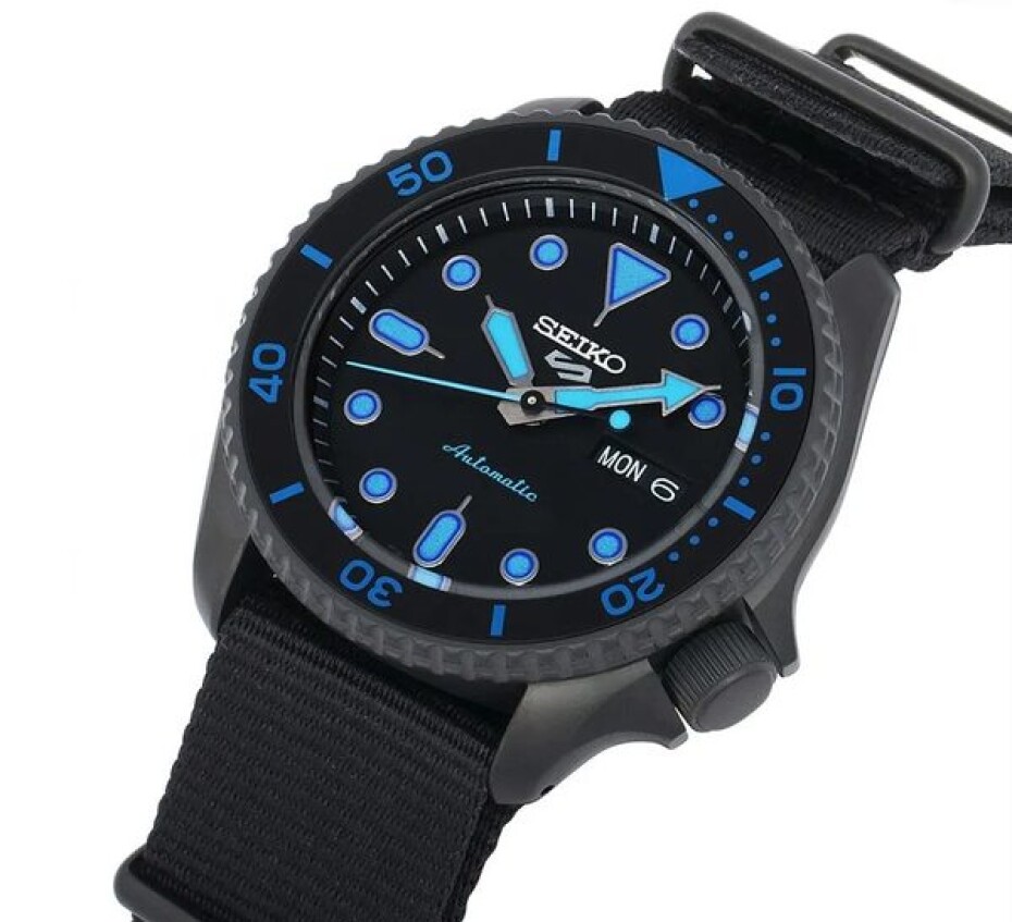 Seiko 5 Sports SRPD81K1 - main (3)