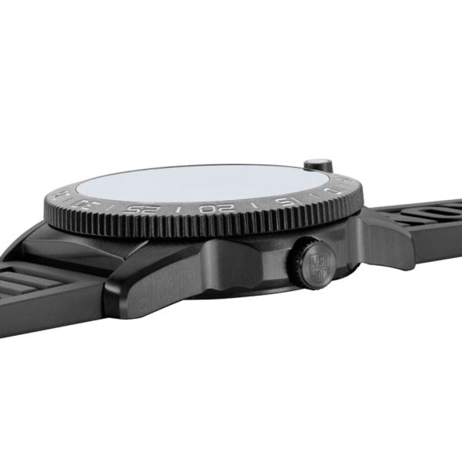 Luminox Pacific Diver XS.3127M - main (5)