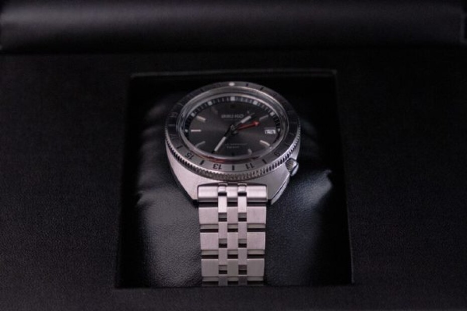 Seiko Prospex SPB411J1 Navigator Timer GMT Limited Edition - main (21)